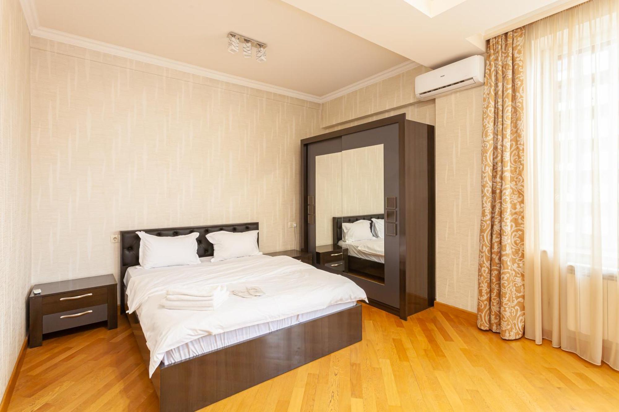 Stay Inn Apartments At Buzand 13 Street Єреван Екстер'єр фото