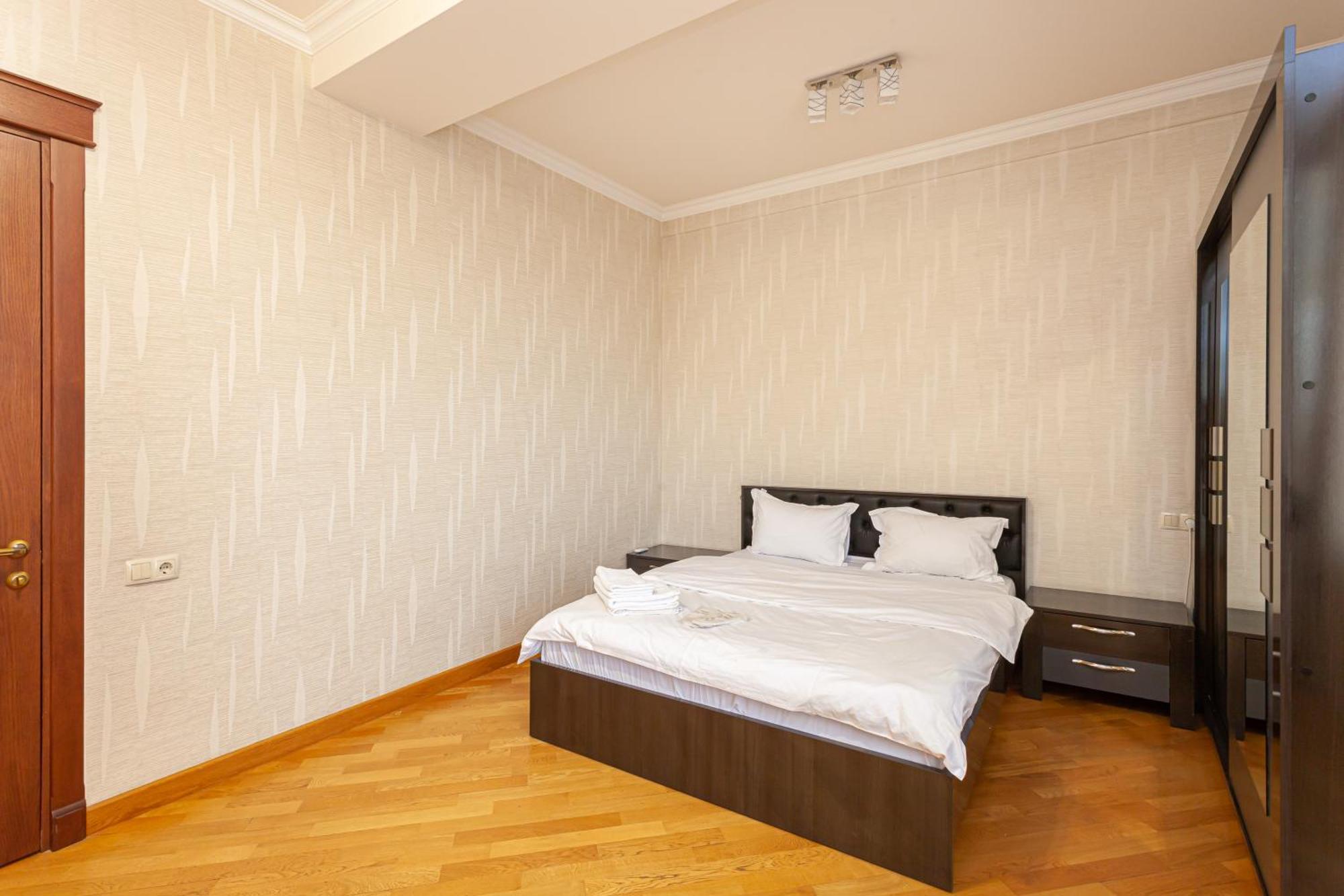 Stay Inn Apartments At Buzand 13 Street Єреван Екстер'єр фото
