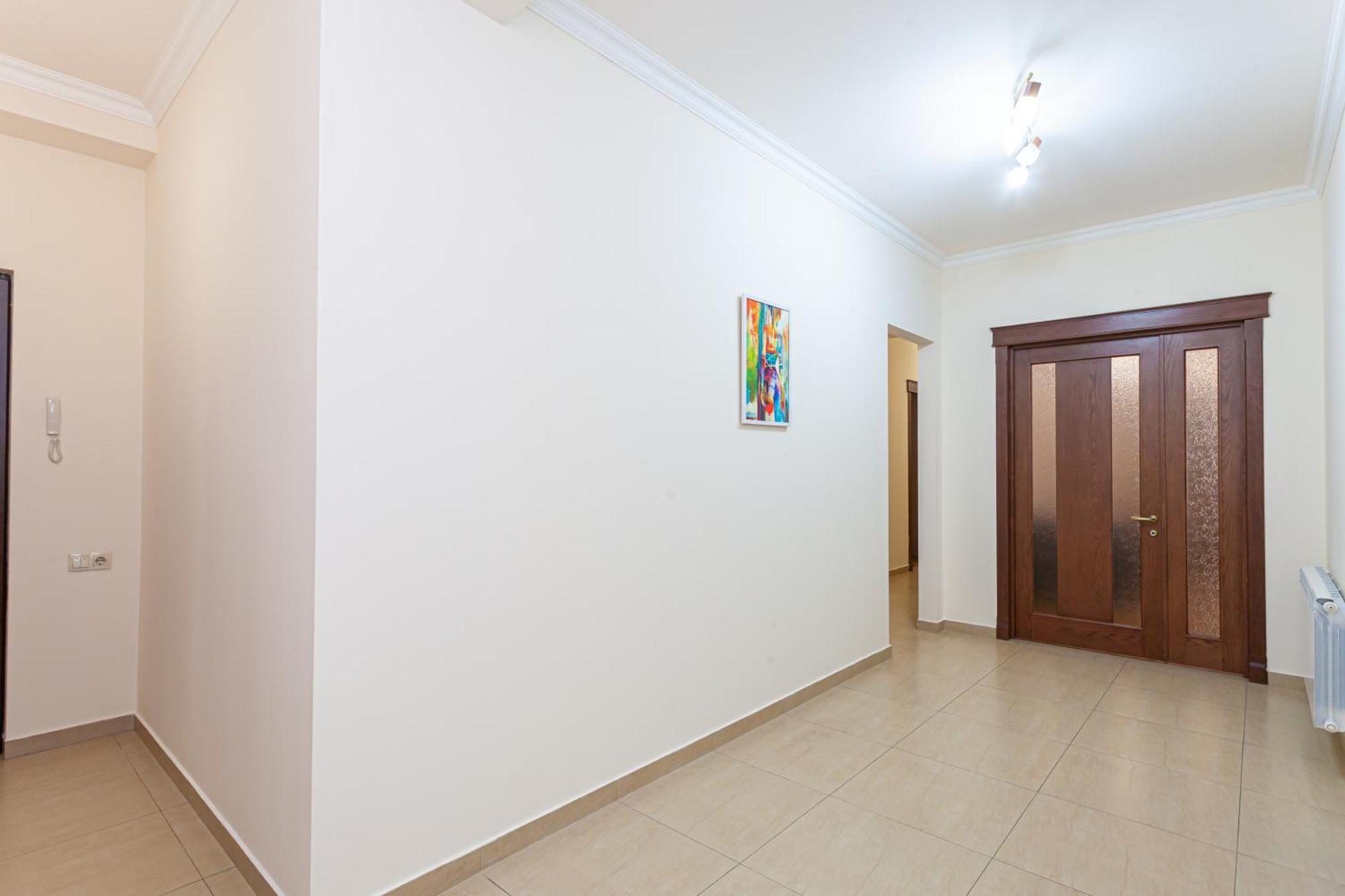 Stay Inn Apartments At Buzand 13 Street Єреван Екстер'єр фото